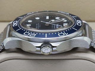 GENTS OMEGA SEAMASTER JAMES BOND 60TH ANNIVERSARY EDITION 42mm 300m STAINLESS STEEL BLUE DIAL UNWORN STICKERS 2023 UK B&P