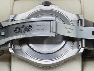 GENTS ROLEX YACHT-MASTER 42MM 226627 TITANIUM OYSTER BRACELET MATT BLACK DIAL WARRANTY 2025 UK B&P