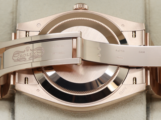 ROLEX DAY-DATE 40mm 18ct ROSE GOLD 228235 OLIVE GREEN ROMAN NUMERAL DIAL WARRANTY 2024 UK B&P