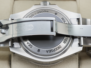GENTS ROLEX DEEPSEA SEA-DWELLER D-BLUE 126660 JAMES CAMERON STAINLESS STEEL WARRANTY 2021 UK B&P