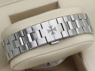 VACHERON CONSTANTIN OVERSEAS CHRONOGRAPH 42.5mm 5520V/210A STAINLESS STEEL BLUE DIAL 2026 B&P