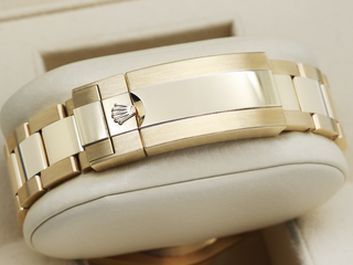GENTS ROLEX SUBMARINER DATE 41mm 126618LB 18ct YELLOW GOLD WARRANTY 2022 UK B&P