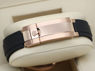 GENTS ROLEX DAYTONA 18ct ROSE GOLD OYSTERFLEX 126515LN BLACK DIAL NEW MODEL WARRANTY STICKERS 2024 UK B&P