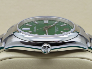 GENTS ROLEX OYSTER PERPETUAL 41mm 124300 STAINLESS STEEL GREEN DIAL UNWORN 2025 B&P