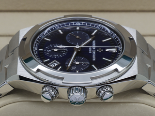 VACHERON CONSTANTIN OVERSEAS CHRONOGRAPH 42.5mm 5520V/210A STAINLESS STEEL BLUE DIAL 2026 B&P