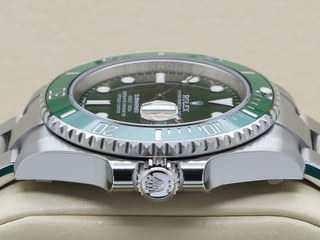 GENTS ROLEX SUBMARINER DATE HULK 40mm 116610LV STAINLESS STEEL UNWORN FULL STICKERS 2019 B&P