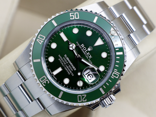 GENTS ROLEX SUBMARINER DATE HULK 40mm 116610LV STAINLESS STEEL UNWORN FULL STICKERS 2019 B&P