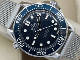 GENTS OMEGA SEAMASTER JAMES BOND 60TH ANNIVERSARY EDITION 42mm 300m STAINLESS STEEL BLUE DIAL UNWORN STICKERS 2023 UK B&P