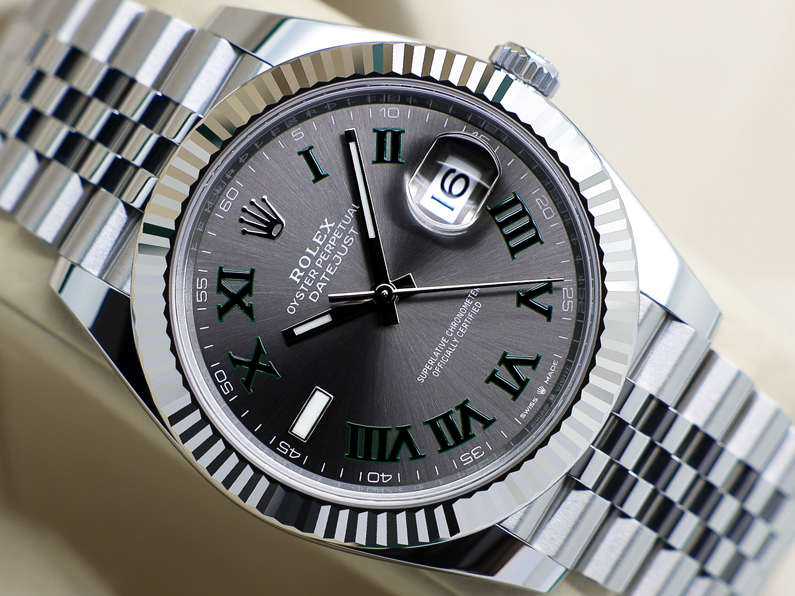 GENTS ROLEX DATEJUST 41mm 126334 STAINLESS STEEL WIMBLEDON DIAL