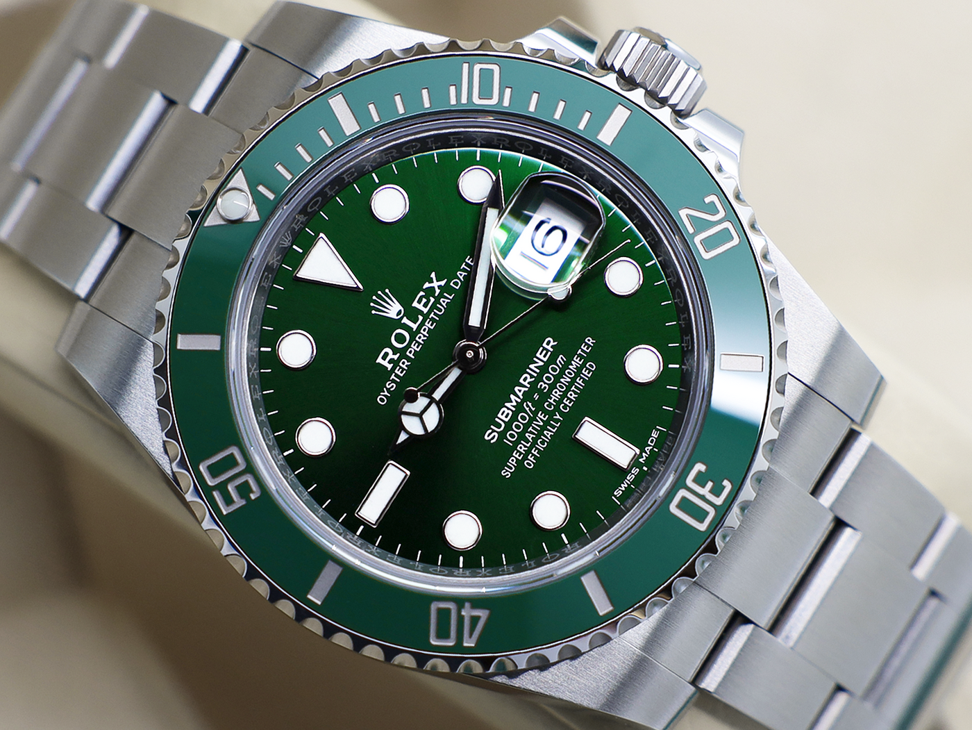 GENTS ROLEX GENTS ROLEX SUBMARINER DATE HULK 40mm 116610LV STAINLESS STEEL WARRANTY STICKERS 2019 UK B&P