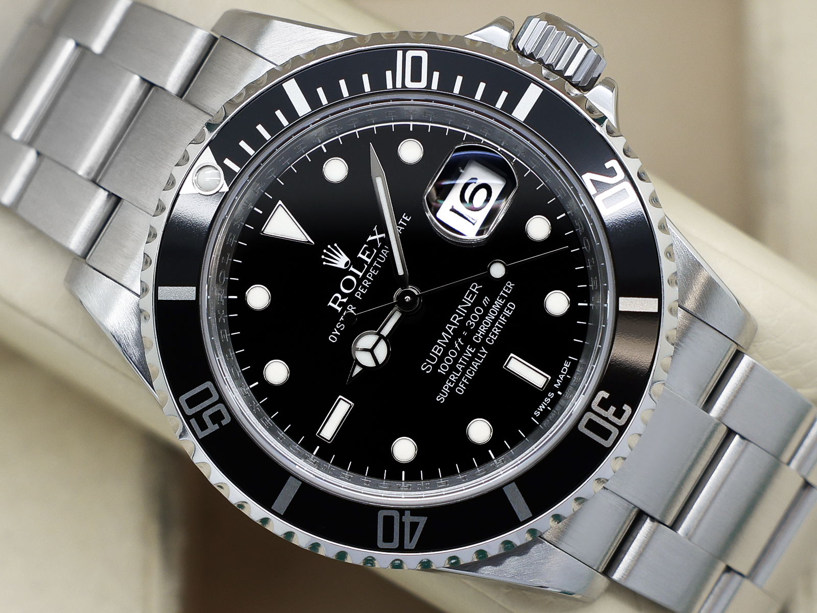 GENTS ROLEX SUBMARINER DATE 40mm 16610 STEEL ROLEX SERVICE 2010 UK