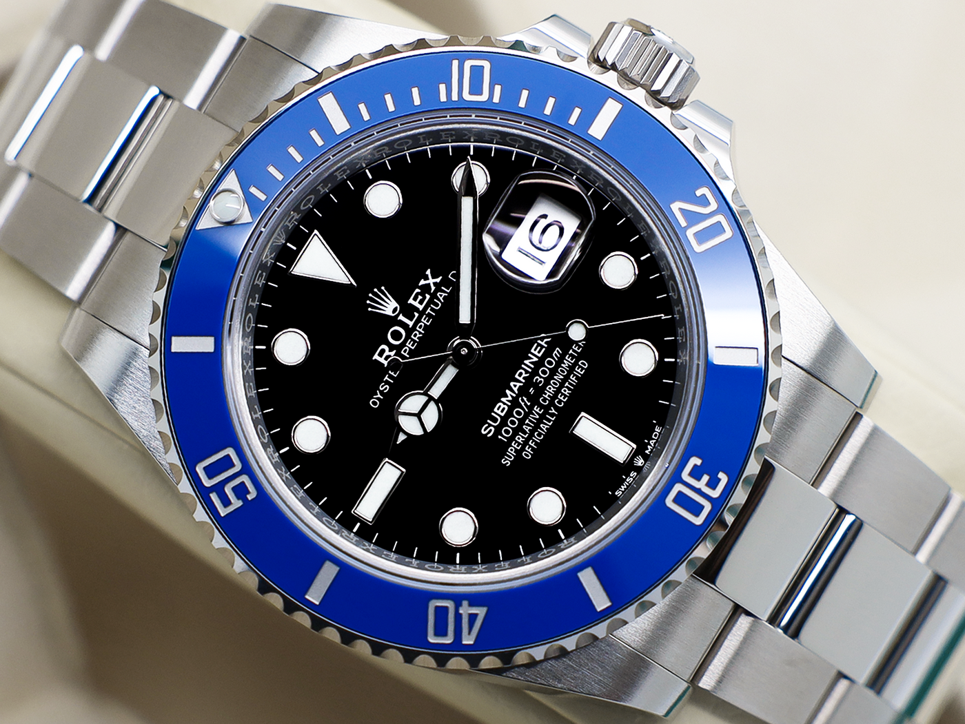GENTS ROLEX GENTS ROLEX SUBMARINER DATE 41mm BLUEBERRY 126619LB 18ct WHITE GOLD BLACK DIAL WARRANTY 2023 UK B&P