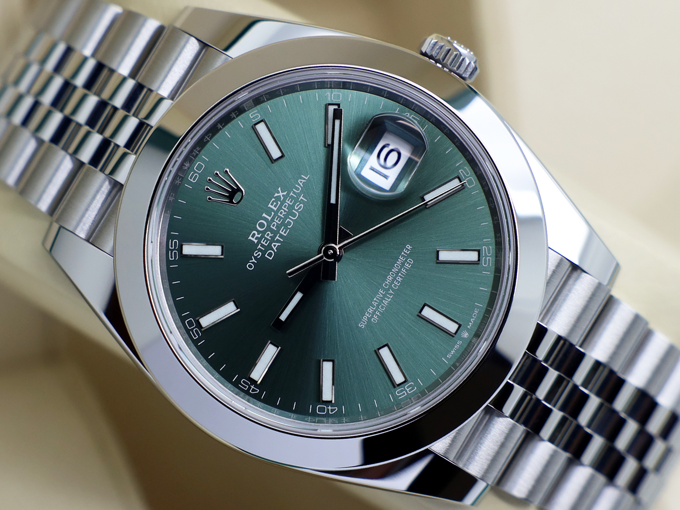 GENTS ROLEX GENTS ROLEX DATEJUST 41mm 126300 STAINLESS STEEL MINT GREEN DIAL UNWORN 2026 UK B&P