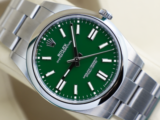 GENTS ROLEX OYSTER PERPETUAL 41mm 124300 STAINLESS STEEL GREEN DIAL UNWORN 2025 B&P