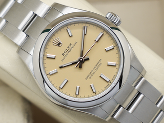 LADIES ROLEX OYSTER PERPETUAL 31mm 277200 STAINLESS STEEL BEIGE DIAL UNWORN 2026 UK B&P