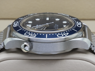 GENTS OMEGA SEAMASTER JAMES BOND 60TH ANNIVERSARY EDITION 42mm 300m STAINLESS STEEL BLUE DIAL UNWORN STICKERS 2023 UK B&P