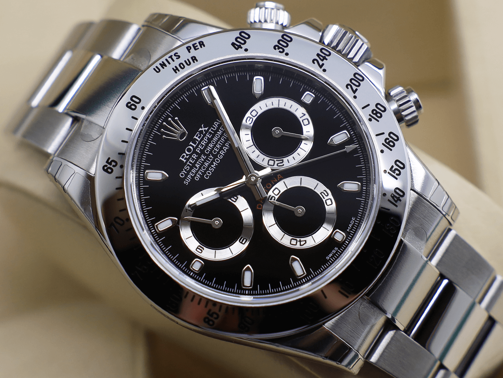 híbrido Melodioso Miserable GENTS ROLEX DAYTONA 116520 STEEL BLACK DIAL UNWORN FULL STICKERS UK 2015  B&P – The Luxury Watch Company