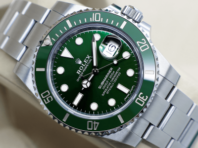 GENTS ROLEX SUBMARINER DATE HULK 40mm 116610LV STAINLESS STEEL UNWORN STICKERS 2020 UK B&P